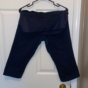 ❌ SOLD ❌ Thyme maternity denim capris